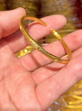 新中式古法实心錾刻手镯