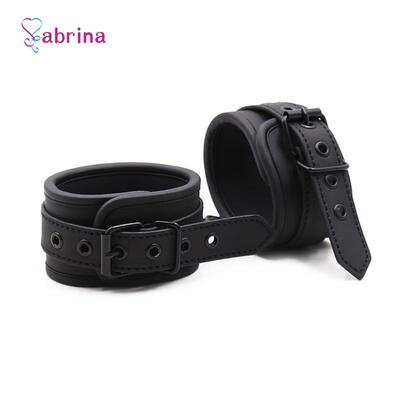 Fetish Sexy BDSM Bondage Handcuff and Ankle Cuff Black Leath