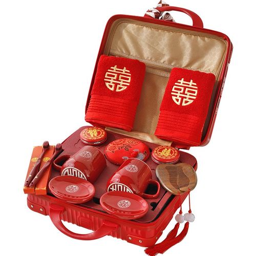 结婚用品大全女方陪嫁行李箱婚庆洗漱口杯套装娘家新娘嫁妆物品