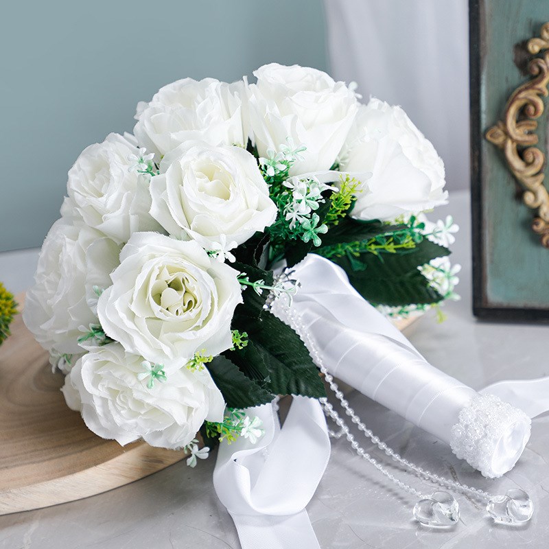 新娘手捧花镶钻仿真玫瑰手持花束白色捧花森系婚礼手捧假花高级感