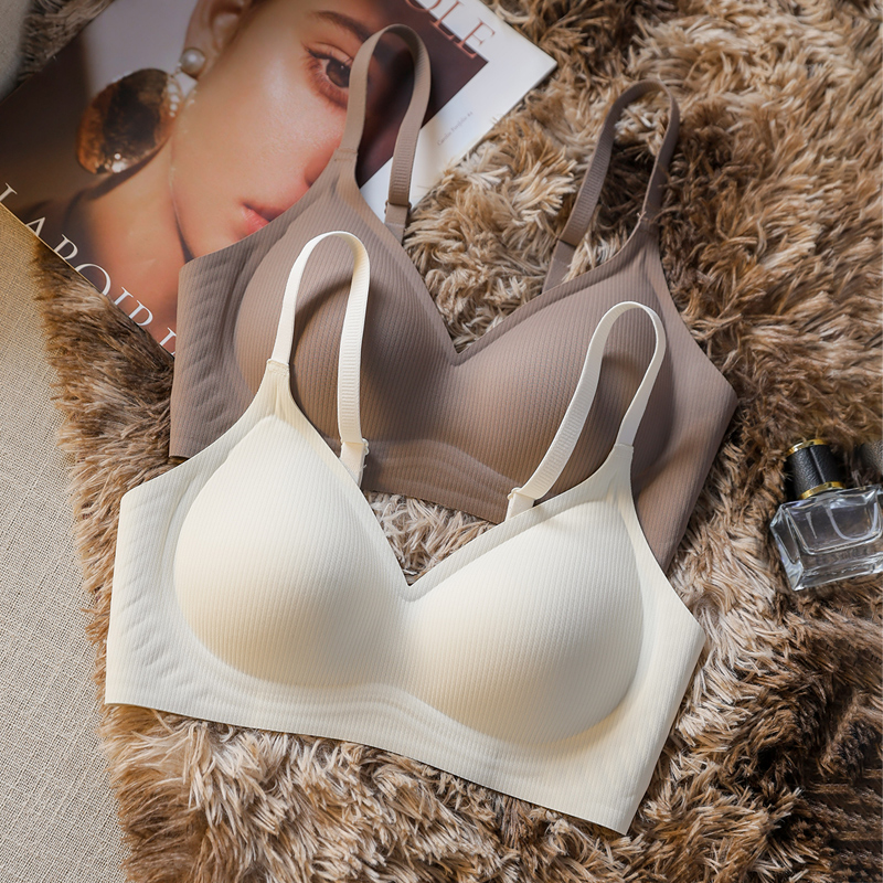 草本初色2025新款内衣女小胸聚拢无钢圈3D立体杯收副乳果冻条文胸