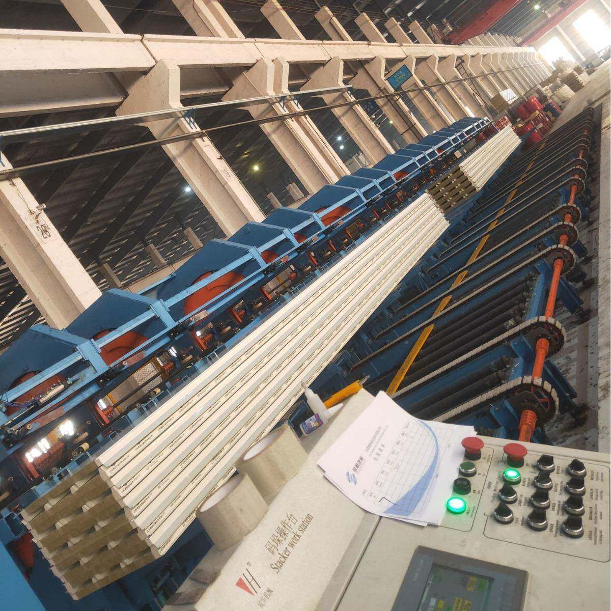 聚氨酯钢边棉岩彩保温板封75mm厚10公分保986温夹心板全国发货