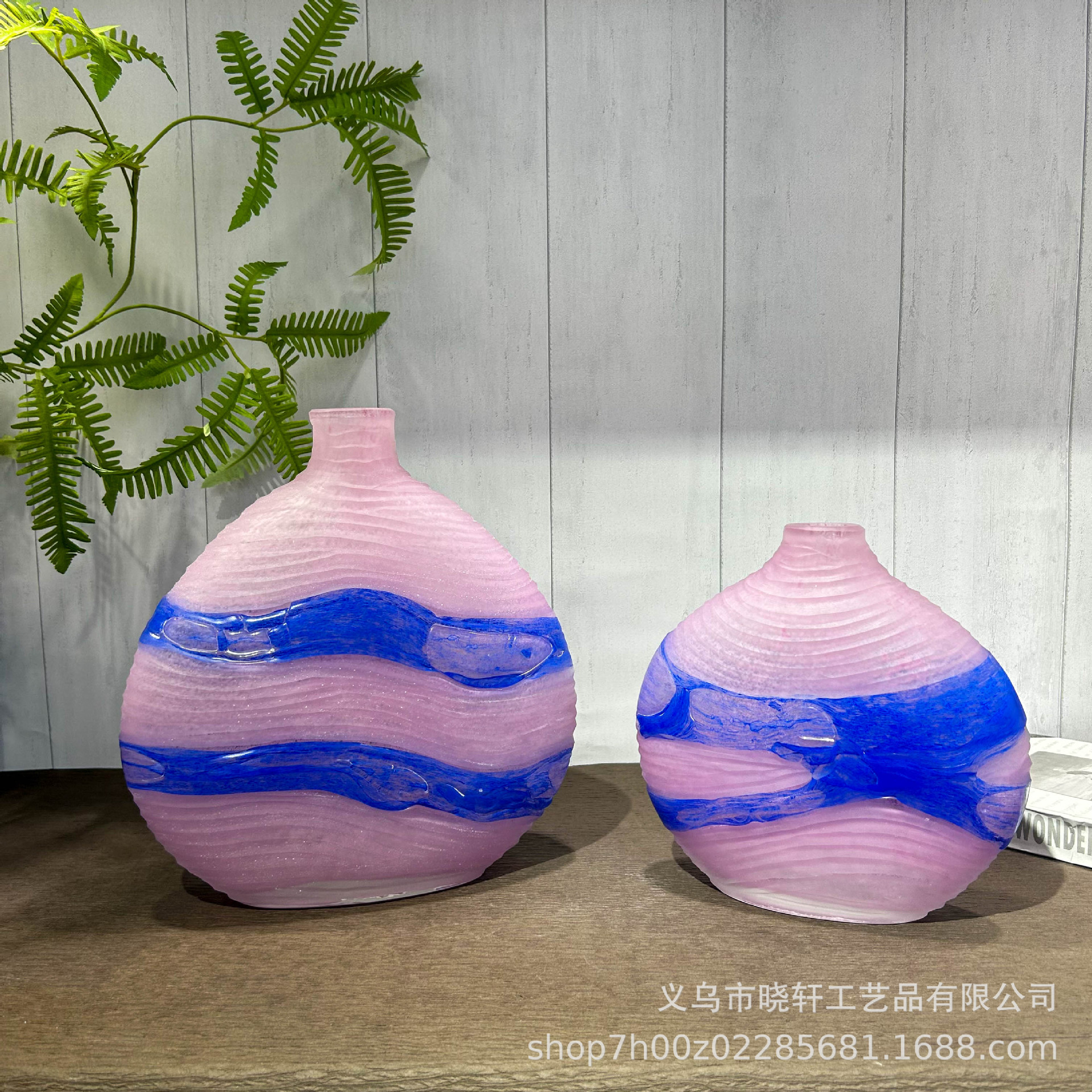 欧美轻奢现代手工磨刻琉璃花瓶