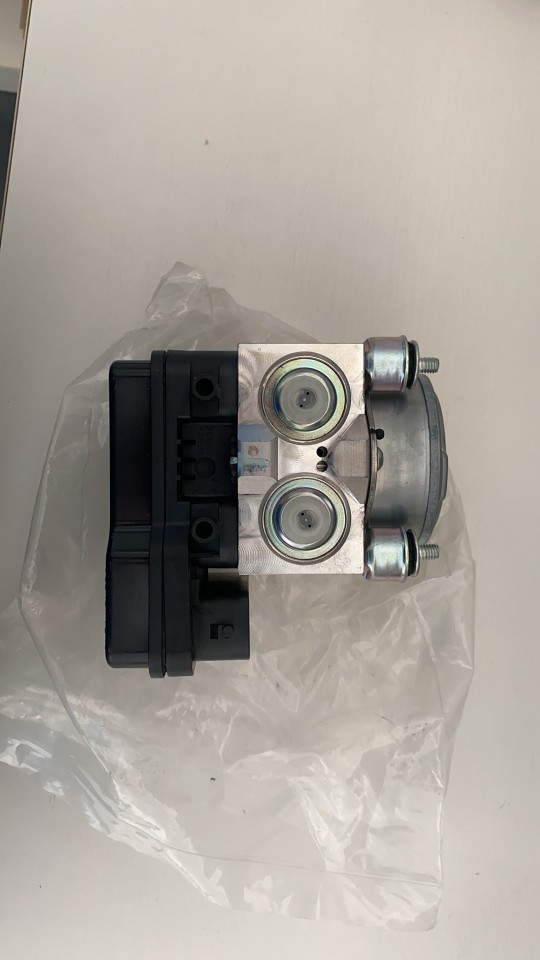 44050-71050 44510-71050 8954171050纯正部品刹车ABS执行器ABS泵