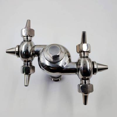 外螺纹喷嘴旋旋转牛角罐清洗器牛角清洗球2“万向刷转器93052厂家