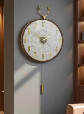 轻奢实木壳法式客30090简约家用挂钟贝卧室挂墙静音时厅钟时尚石