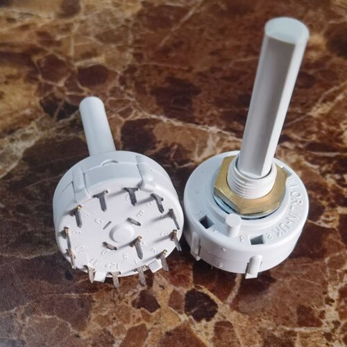 进口英国原装 LORLIN-UK CK1049 旋转 波段开关1刀12档位可调节。