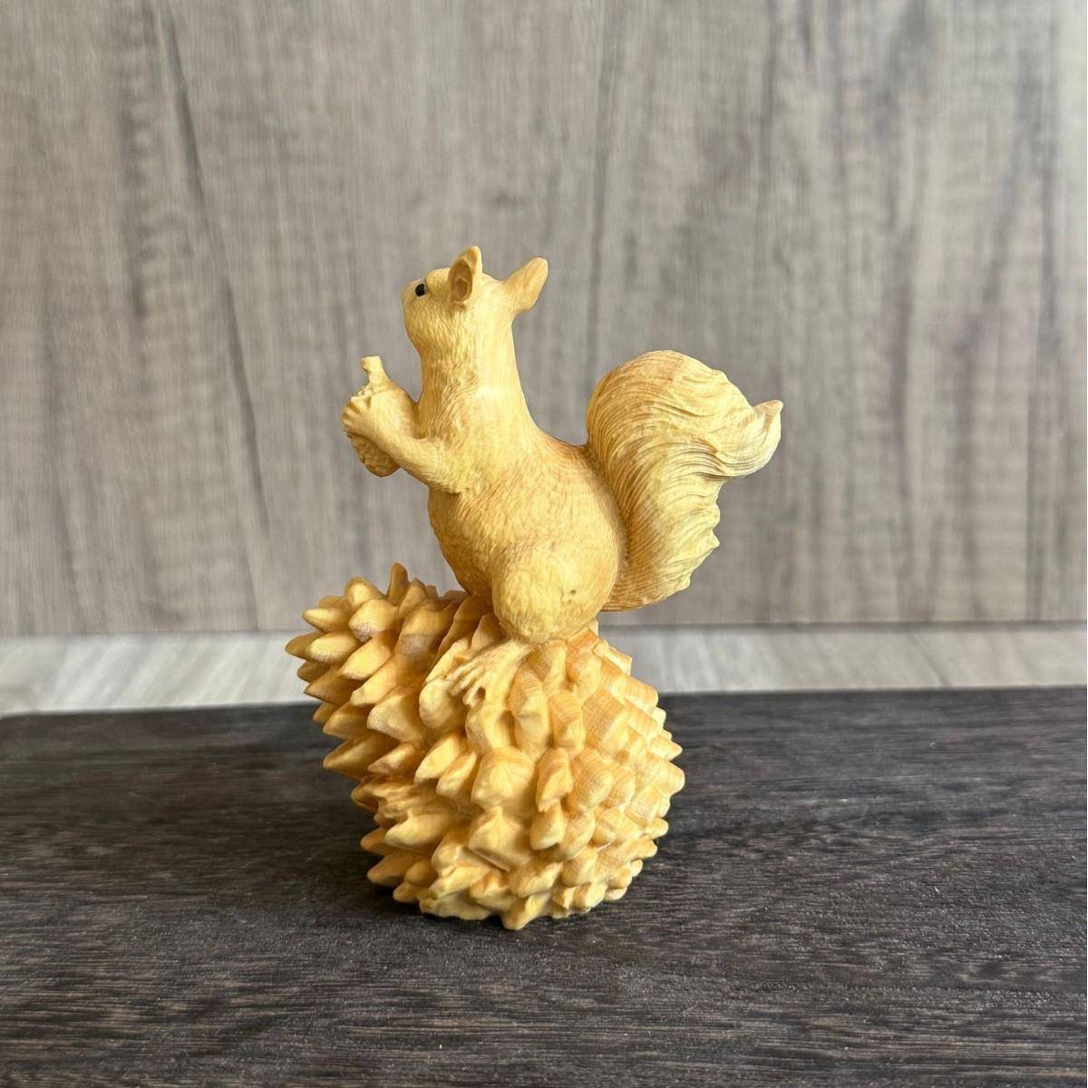 黄杨木木装雕真松鼠手工家雕刻YM76居饰木仿质工艺品摆件手把件