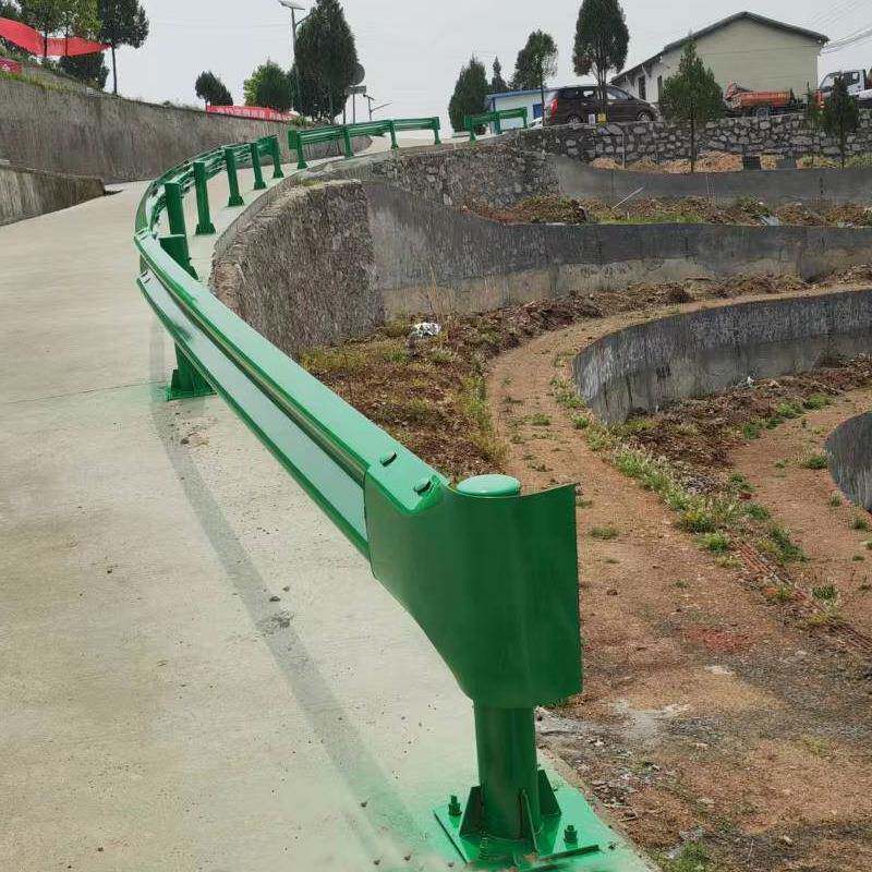 撞波护栏防公路波三波梁双钢板形防护栏热CET镀锌喷塑乡村道路护