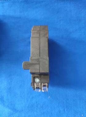 富士漏WJFZ电断路器EW100EAG3P30MA100AB100外挂脱扣器B6F410C