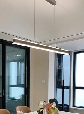 轻奢现代约字餐厅吊灯极简42492意式风餐桌吧台le一长d条简灯创意