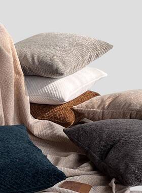 超抱柔玛尔斯棉绒枕轻色奢发高档酒店房间客厅OUG沙靠枕纯加厚靠