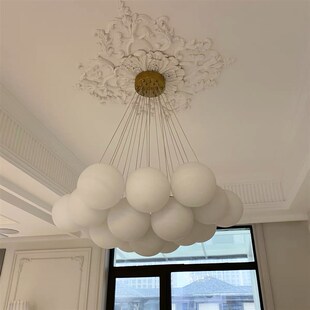 星球灯泡泡球吊灯月球客厅灯创意魔豆球体法式奶油风轻奢卧室灯具