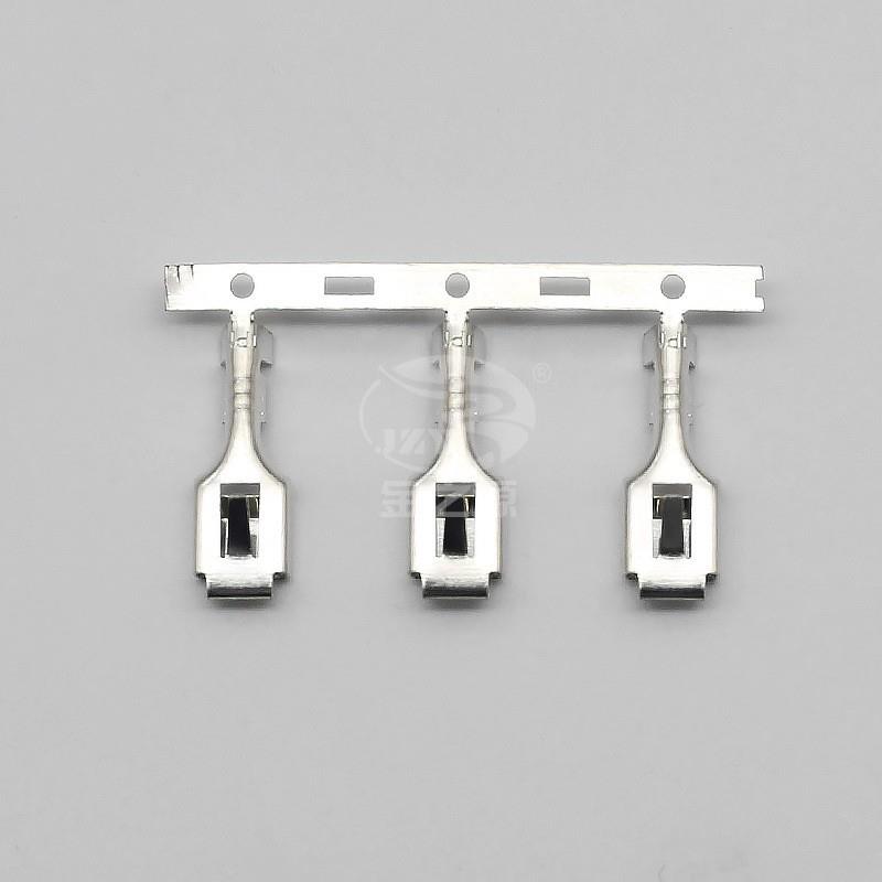 盘方装四子插端2DJ61-B6.3A汽车配件车用线束6.3YLU插簧接线端子