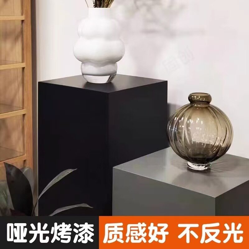 黑色烤漆方形立柱底座展台