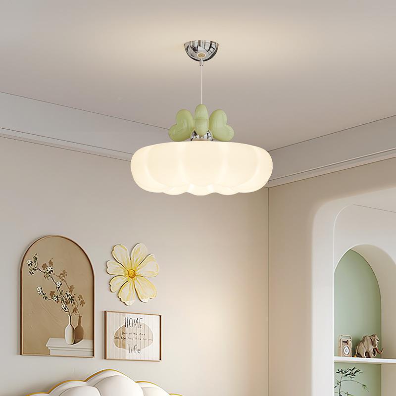 法式奶油风PMU儿童房e吊灯约女孩爱心现代简卧室全2025光谱ld护眼