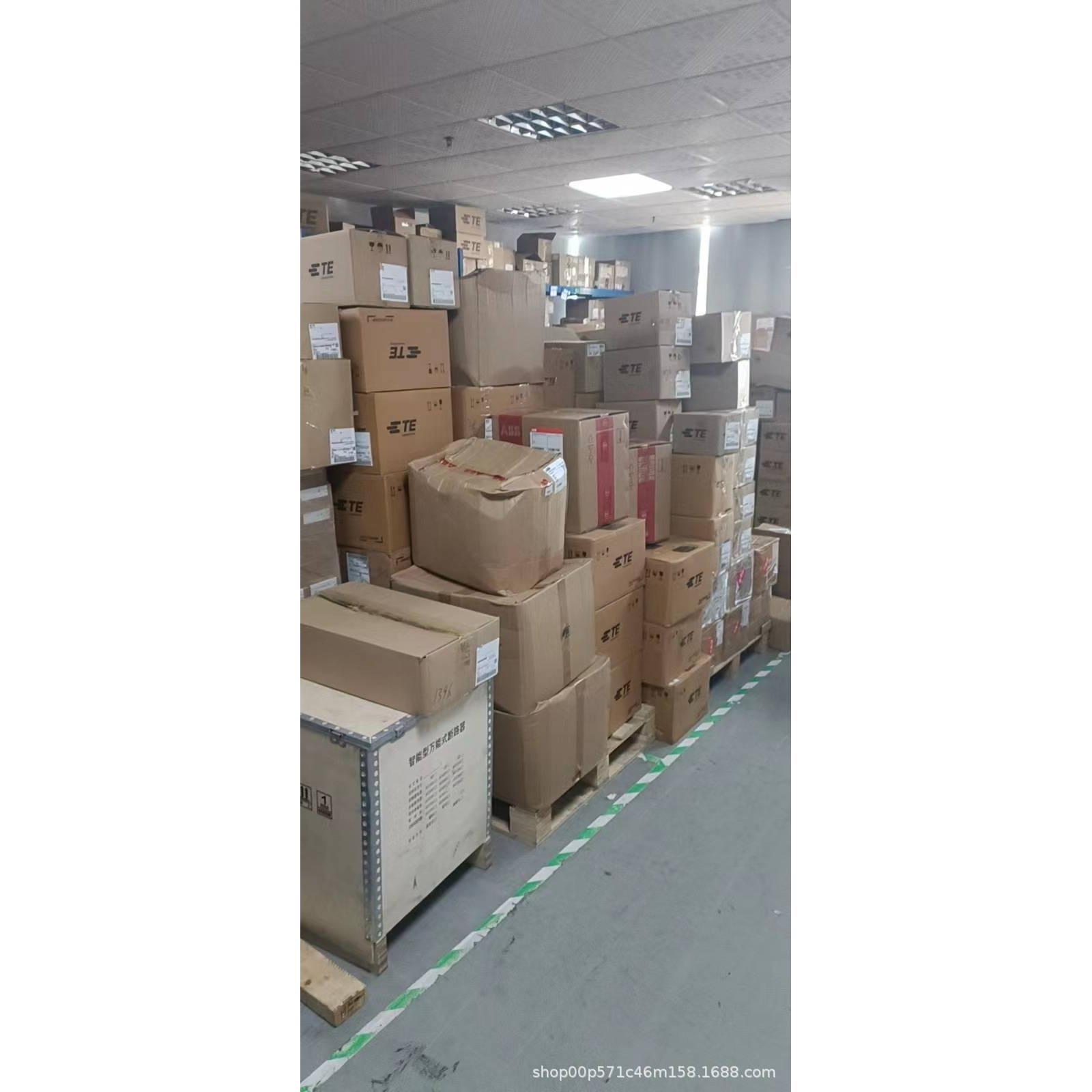 ABB交流接触器 AX185-30-11 AX205-30-11 220V 380V 110V 24V 48V