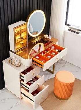 9W卧轻奢梳妆台璃室妆现代简约钢化玻实木化桌2025新款带灯VDO柜