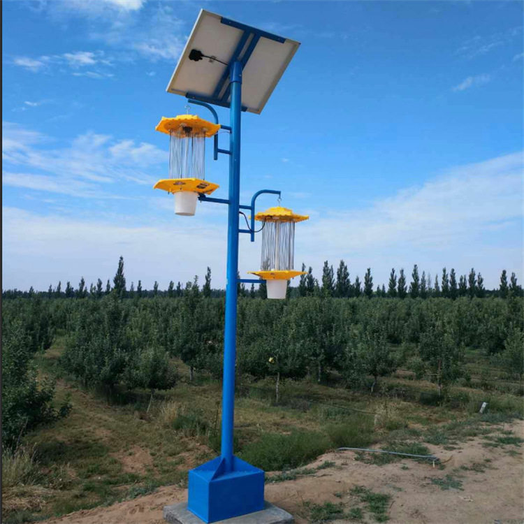 太阳能频振果园双灯头杀虫灯