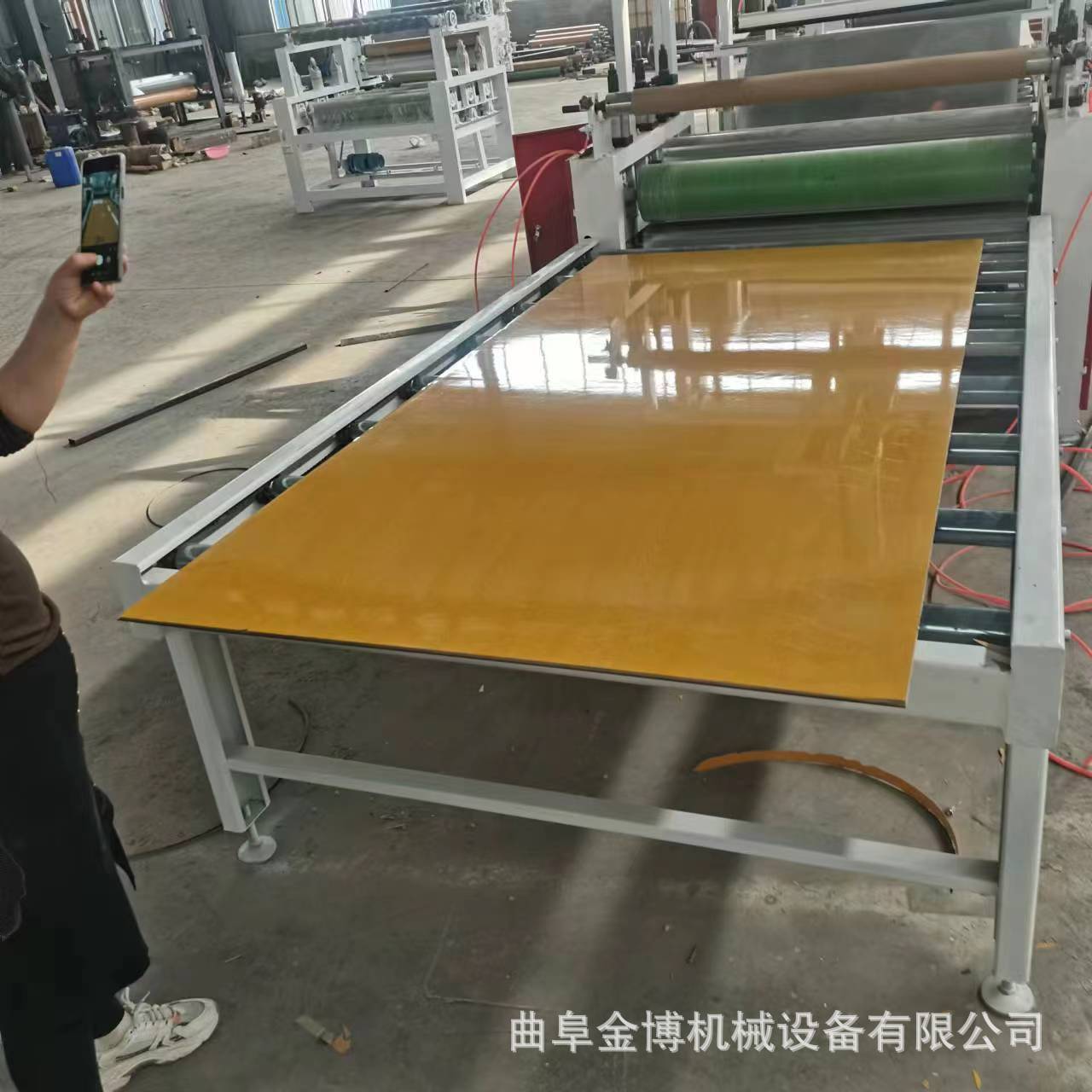 自带背胶加热冷裱贴膜机