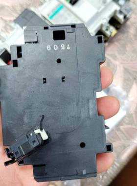3富士电断路OMP器脱扣器匹配EW32EW50E漏W6EW10外置0脱扣器