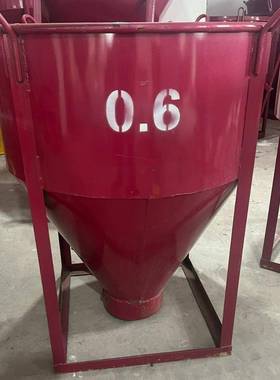 建筑工地圆形QZE加厚混凝土料斗歪水嘴泥砂浆漏斗塔机灰斗