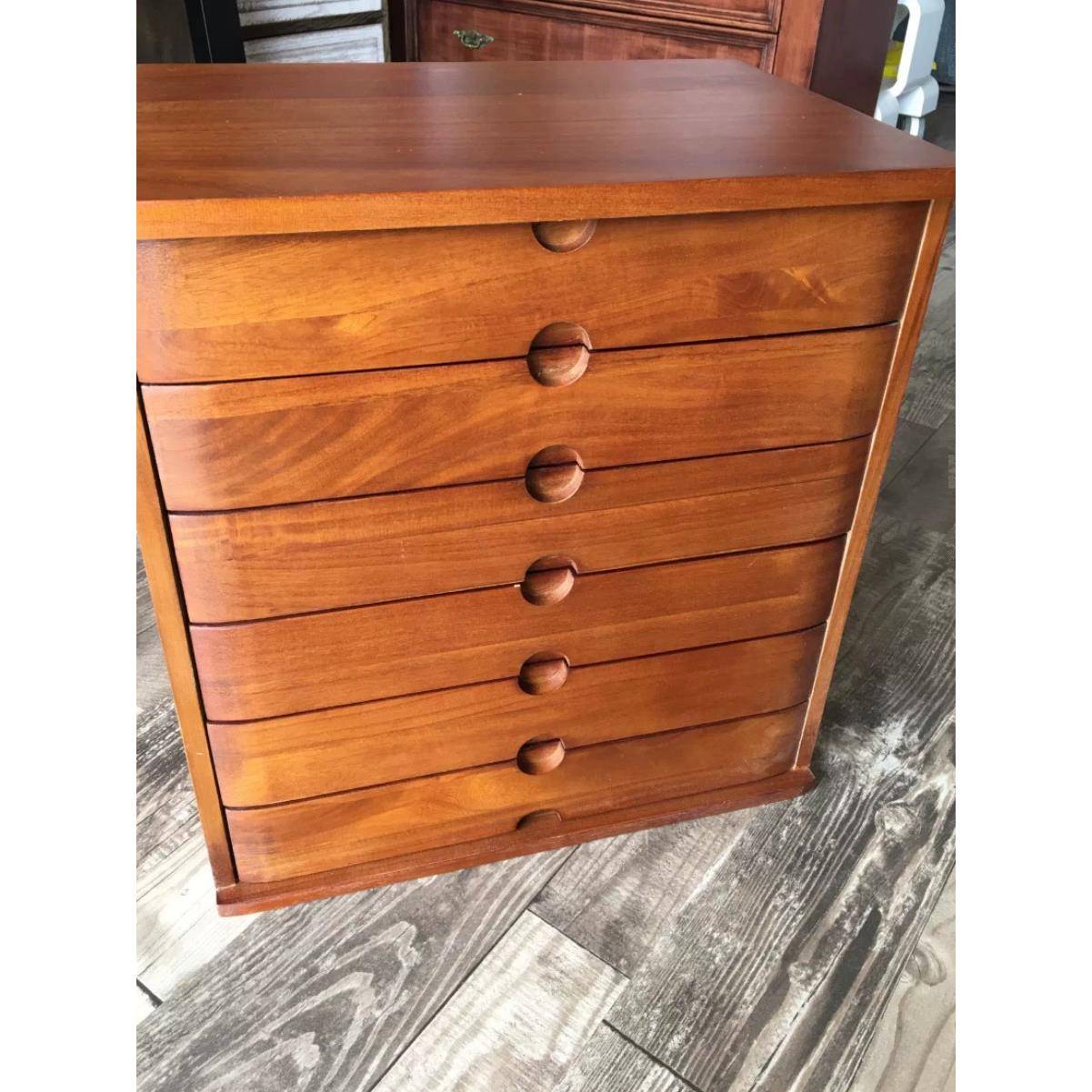 日实式桌面98画笔收纳盒抽屉物储物盒多层文件资木料带锁防尘杂新