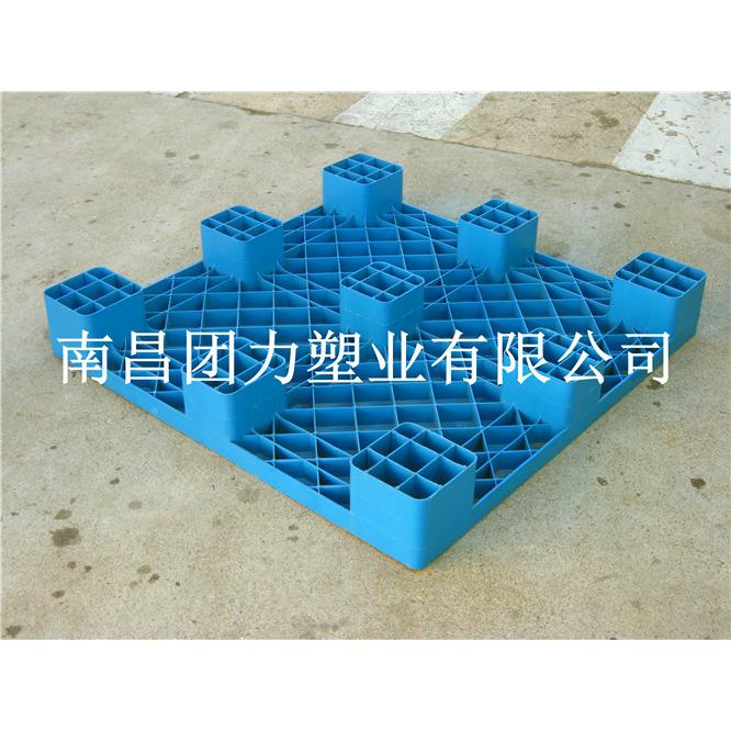 大量111平板九脚料托盘物流1托车盘QEV间塑垫仓板