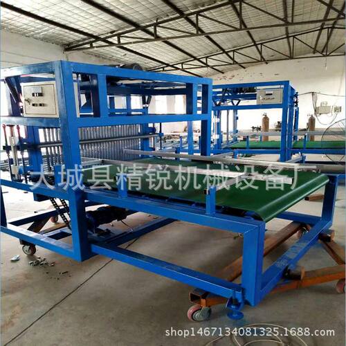 水泥发泡保温板生产模具底袋 水泥发泡切割机 切割锯设备