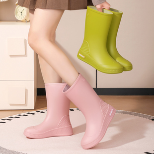 水鞋女款防水防滑中筒通勤百搭舒适软厚底厨房工作胶鞋涉水靴雨鞋