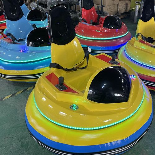 碰碰车户外新款广场雪地景区商场游乐儿童电动遥控新款旋转小飞机