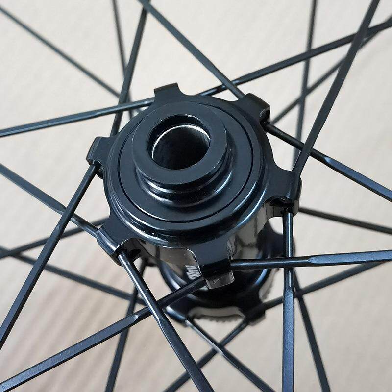 11速 700C中锁碟刹公路轮组- M12*142桶轴- tpi培林 pillar辐条