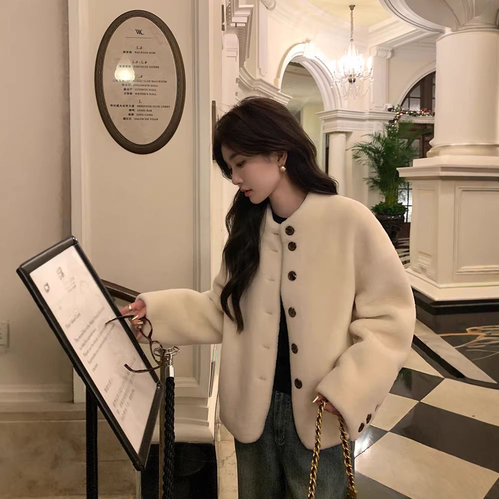 韩剧姐姐2025冬季新款真羊羔毛羊剪绒皮毛一体短款皮草外套女韩版