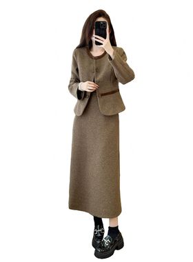 复古小香风毛呢套装女冬季气质圆领短款呢子外套高腰半身裙两件套