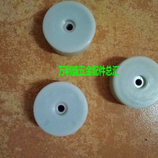 201/304不锈钢拉闸门配件 下轨道滑轮 活动轮 实心胶轮 滚动胶轮