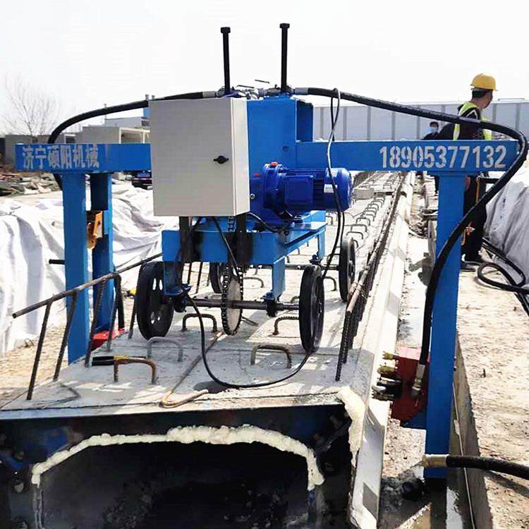 山东桥凿毛机少钱一无品牌/梁台全格自动凿毛机价多桥梁凿毛机价