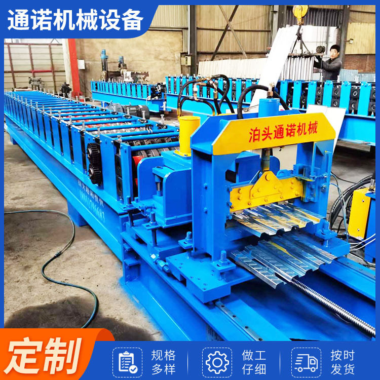 厂家制作钢踏板压槽成型设备