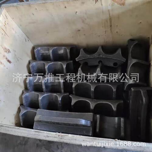 推土机配件D65-8 D65EX D70驱动齿块14X-27-15111