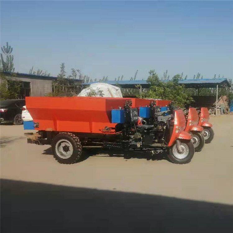 32马力柴油机动三轮撒肥车大棚果园三轮2方撒肥车有机肥抛粪车