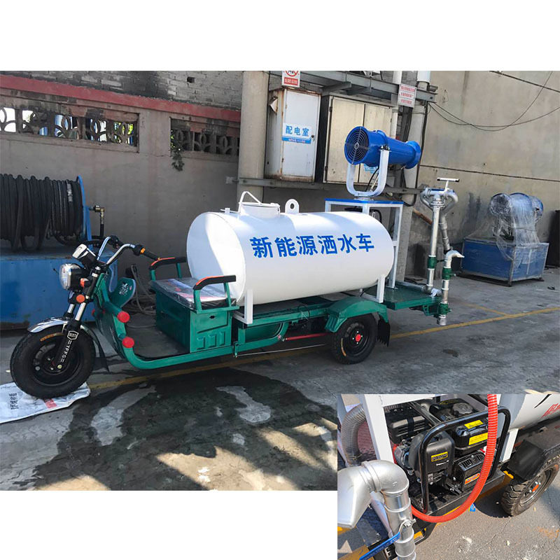 电动三轮移动式洒水车工地绿化图片