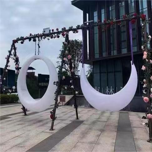 户外互动LED发光月亮秋千设备