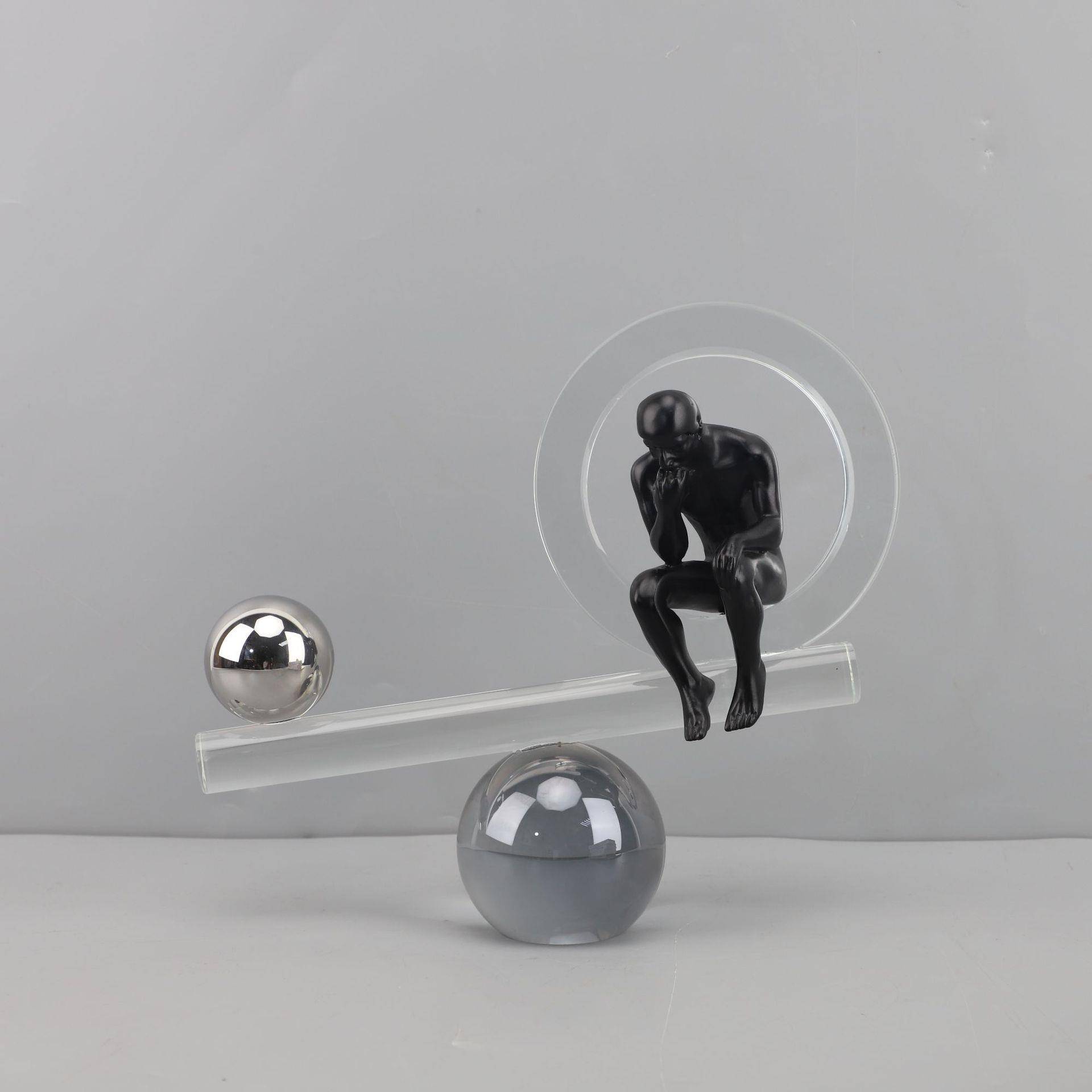 现代简约视平物衡思考人工艺品摆件样ILY板间客厅电柜书房家居饰