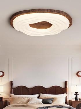 中古风吸顶灯山现CYV代灯简奶油风卧室胡桃木色全光谱房间灯中灯