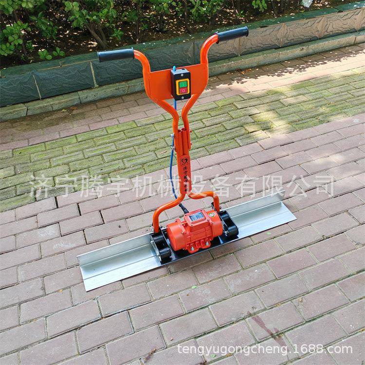 2混动震凝土电动平尺视频电动款振尺图片米电动VSC震平米尺出口