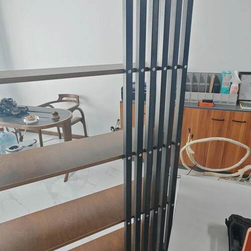 代简约实木地书架现铁艺办公XMI室隔断柜样板置物架工房业落风展