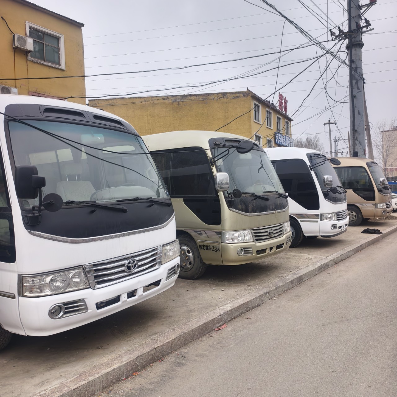 外贸供应出口非洲精品丰田考斯特 柴油版23座中巴车可加座椅29座