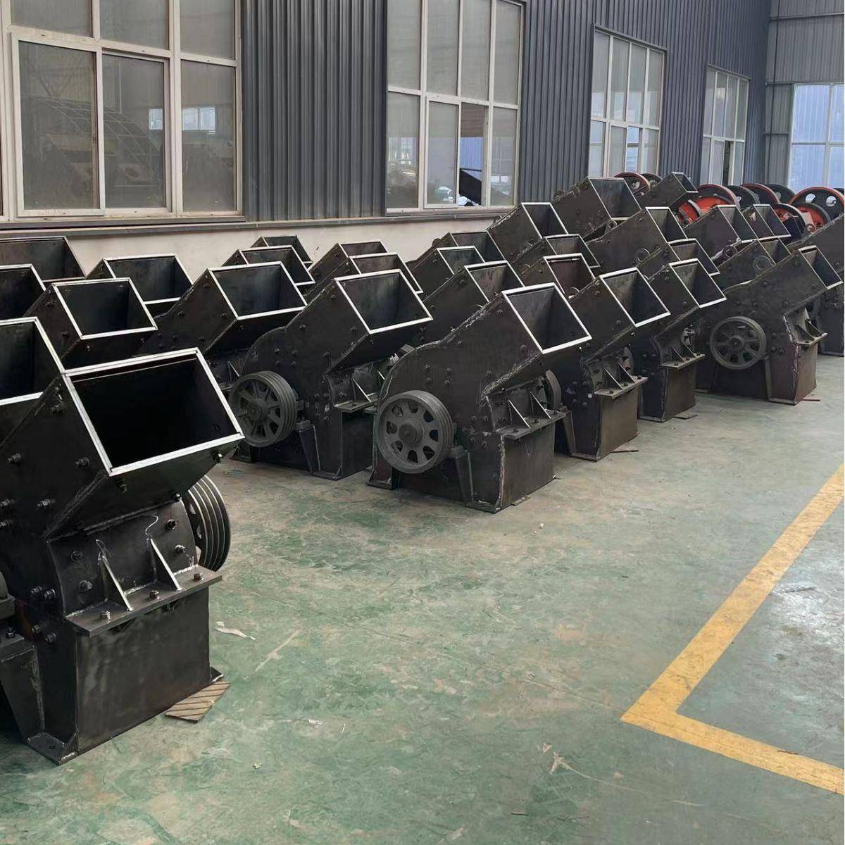 砖头瓦块水锤式碎机大小型破锤式制机家用泥AAS块煤炭粉砂碎机打