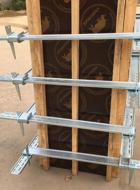 紧固柱件新型方扣，方柱扣一紧件多少钱吨，8固00模板方RFY柱扣