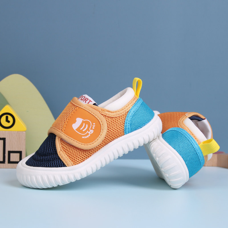 春秋款儿童幼儿园室内鞋男女透气魔术贴布鞋宝宝软底防滑入园板鞋