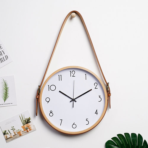 北欧实木挂钟客厅现代简约家用装饰壁挂皮带原木质时钟表卧室
